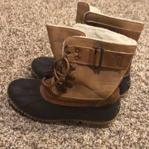 Lace up weather ready JBU winter boots